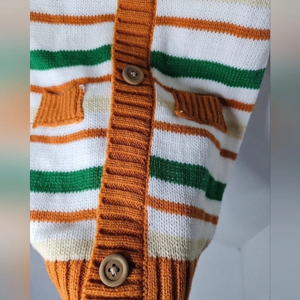 BARKER & JANE PET APPAREL Sweater Size M up to 27 lbs Back Length 16